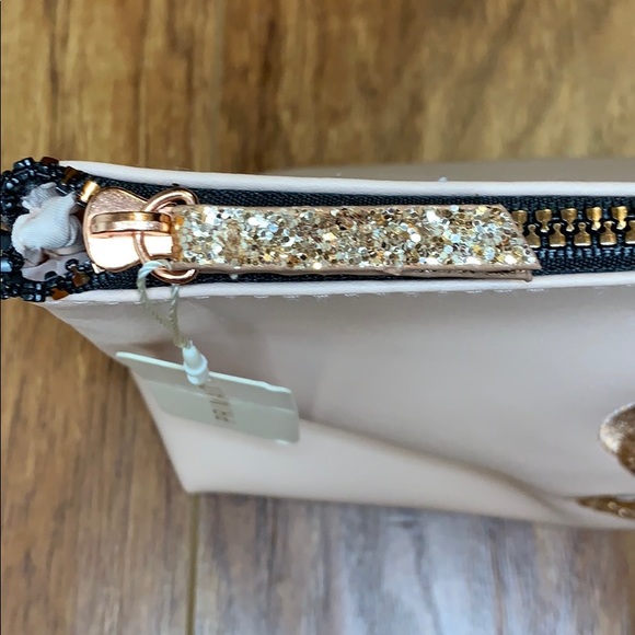 Primark | “S” initial blush/nude bag - Picture 8 of 8